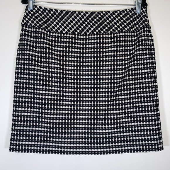 LOFT Dresses & Skirts - LOFT Ann Taylor Skirt Women 8 Black White Geometric A Line Career Work Stretch